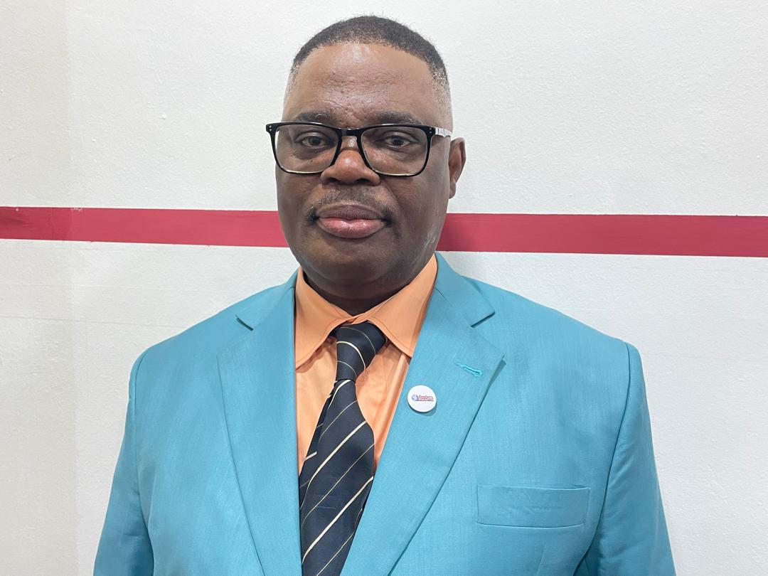 DOCTEUR Albert Amoikon ADADE dans les trois voix